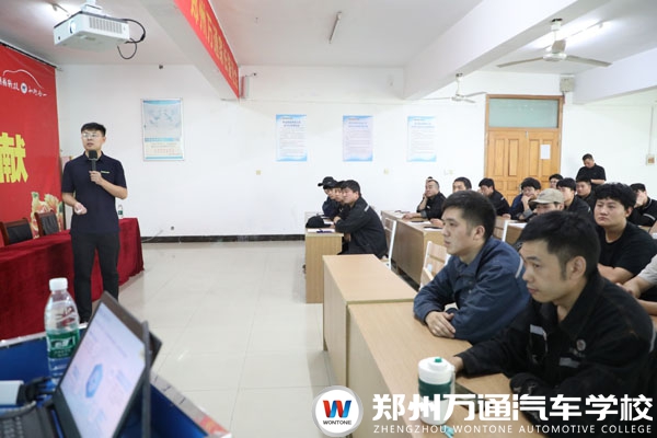 焊接技能人才的新機遇！安徽中聯重科來鄭州萬通定向招聘焊接學員