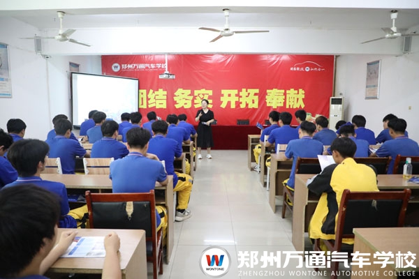 校企攜手筑夢未來！兔師傅與鼎車堂來校進行校園專場招聘