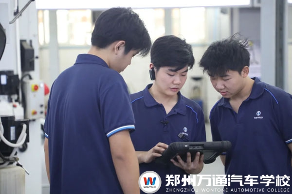 7月8日優秀學子陳凱2.jpg